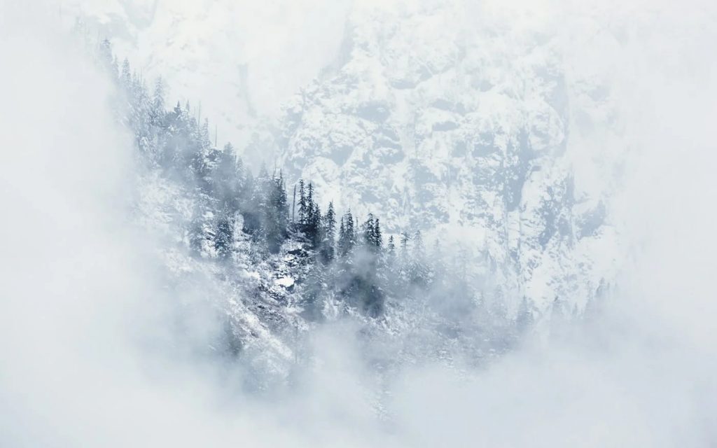 Снежный буран на Байкале