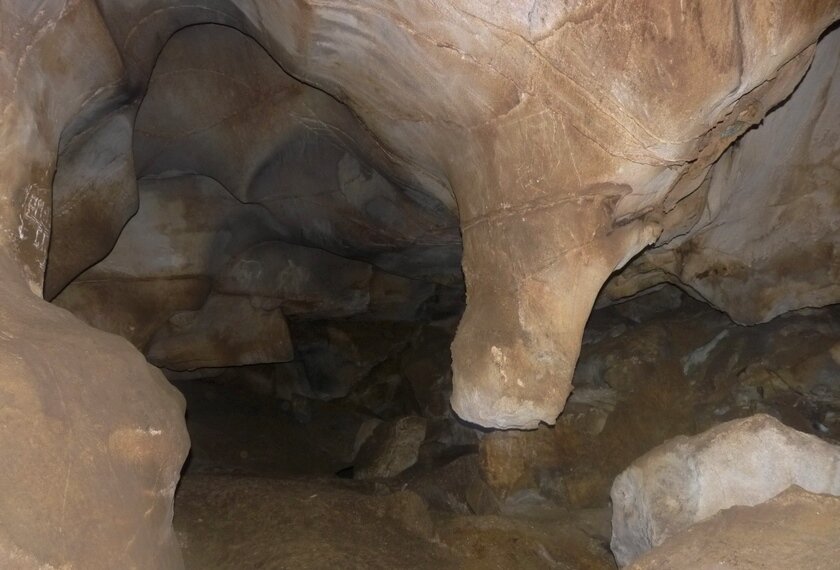 Пещера Ая (фото: baikal-foto.ru)