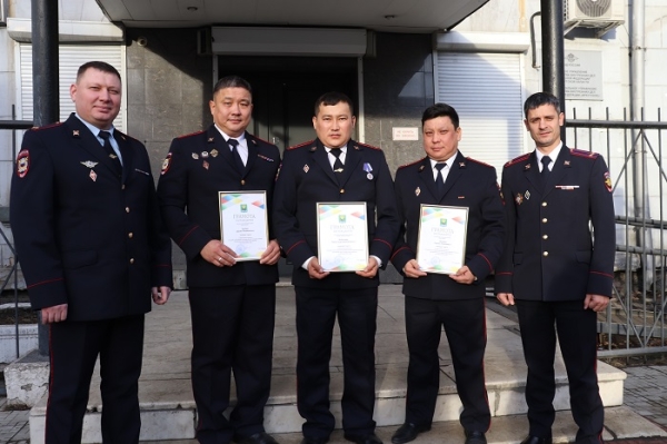
			Наградили победителей конкурса «Лучший участковый уполномоченный полиции Иркутского района»		