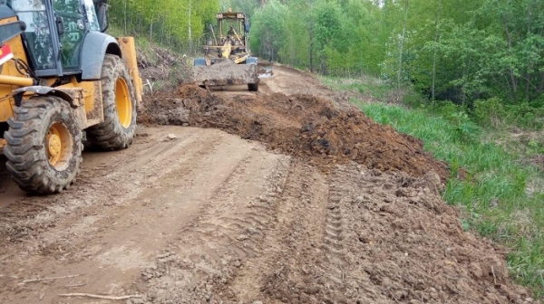 
				В Иркутском районе проходит ремонт подъездных дорог к четырем садоводствам			