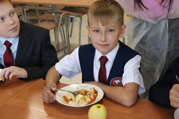 
			Качество школьного питания проверили в Пивоваровской школе		