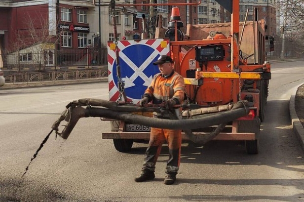 
                В выходные на 30 участках дорог в Иркутске провели ямочный ремонт
                
            