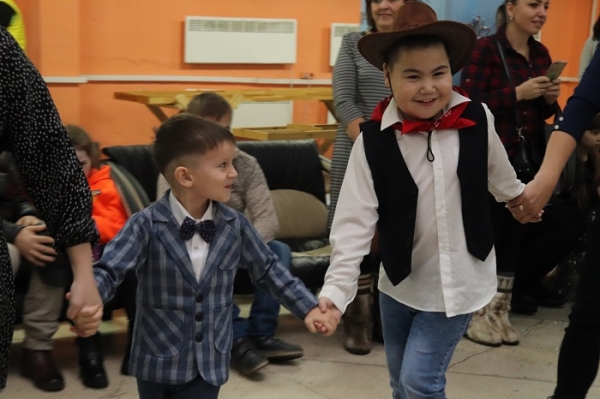 
			Более 200 детей с ограниченными возможностями здоровья посетили новогоднюю елку Мэра		