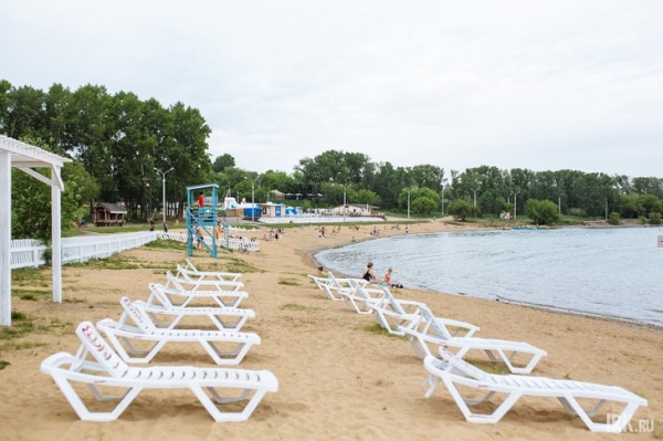
                Роспотребнадзор не рекомендует купаться в Ангаре в районе ледокола и пляжа на Якоби
                
            