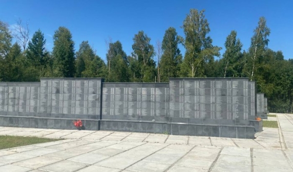 14 новых фамилий появились на стенах памяти на мемориале жертв политических репрессий в Пивоварихе                            