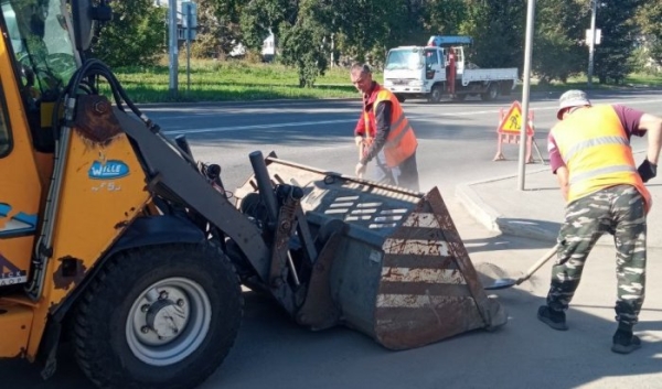 В Иркутске продолжается круглосуточная уборка дорог                            