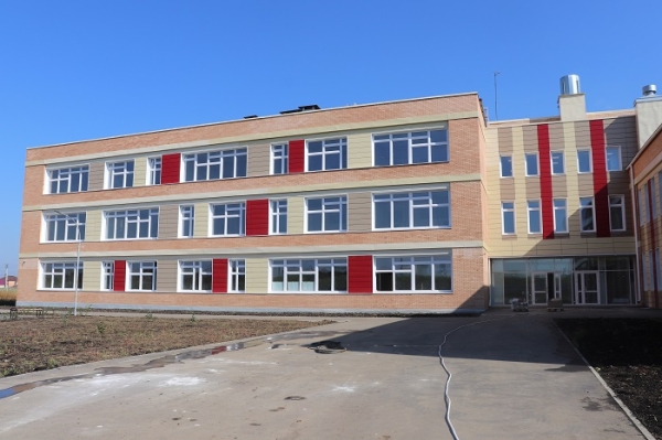 
			В Дзержинске завершается строительство школы на 352 учащихся		