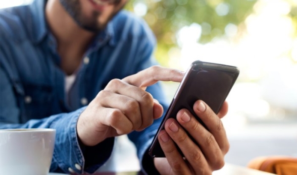 ФАС обязала операторов сотовой связи отменить плату за раздачу интернет-трафика с мобильных устройств                            