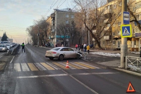 
                Водитель Audi A4 сбил восьмилетнего мальчика на пешеходном переходе в Иркутске
                
            