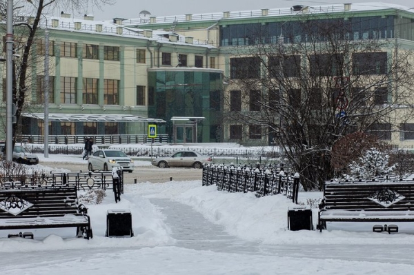 
                Небольшой снег и до -14 ожидается в Иркутске 27 ноября
                
            