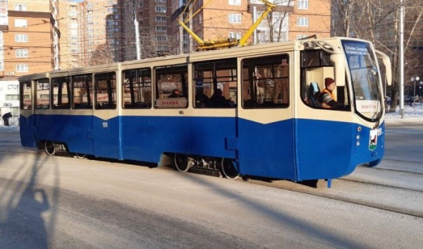 Трамвай 1987 года выпуска обновили в Иркутске                            