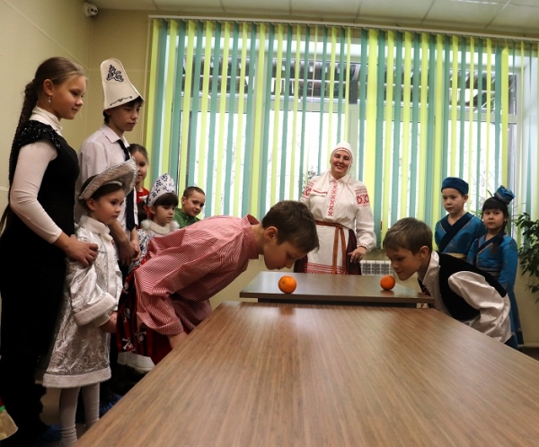 
			Традиционный межнациональный праздник Иркутского района «Новый год для всех» прошел в п. Молодежный		