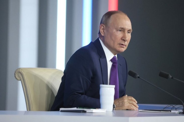 
                Владимир Путин сообщил об участии в выборах в 2024 году
                
            