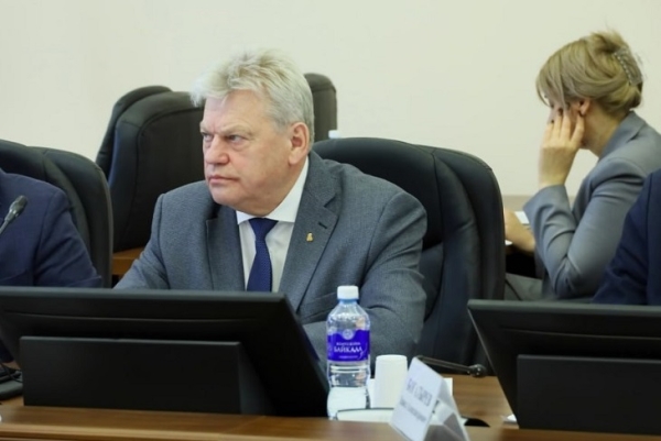 
                Девять единых управлений соцзащиты и соцобслуживания создадут в Иркутской области до 1 августа
                
            