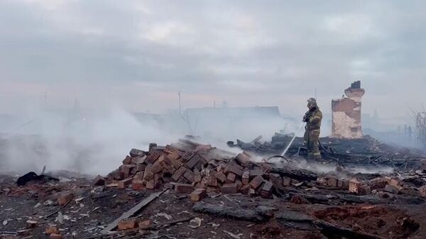 В городе Вихоревка сгорели 14 домов, в них проживали более 50 человек