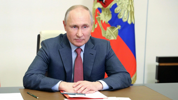 Путин призвал помнить героев России и не забывать о них в будущем