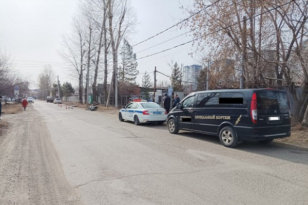 
                Мотоциклист врезался в дорожный знак и погиб на улице Майская в Иркутске
                
            