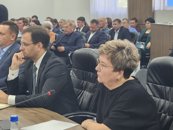 
			Работу Мэра Иркутского района Леонида Фролова и администрации за 2024 год положительно оценили на заседании Думы 		