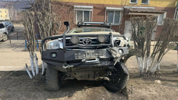В Бодайбо при столкновении 4 автомобилей один человек погиб и трое пострадали