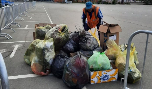 В Иркутске после 9 мая убрали общественные пространства                            