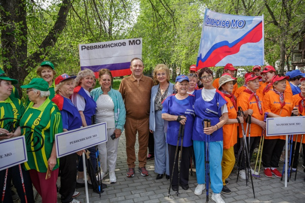 
			Фестиваль скандинавской ходьбы для людей «серебряного» возраста состоялся в Иркутском районе		