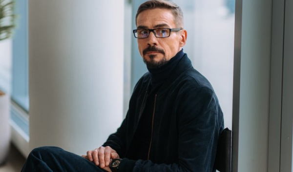 Звезда «Молодёжки» Денис Никифоров ищет «Золото скифов» на СТС                            
