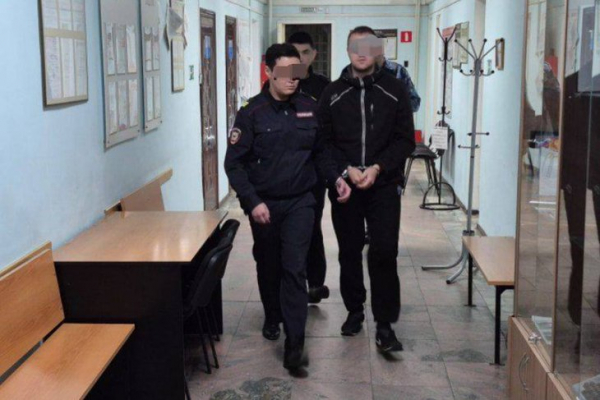 
                Обвинение предъявили одному из парней, купившему алкоголь подросткам в Байкальске
                
            