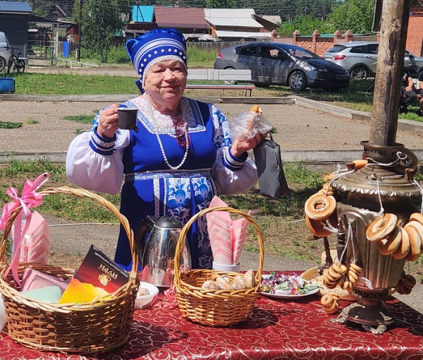 
			Песенный фестиваль Иркутского района собрал почти 200 человек		