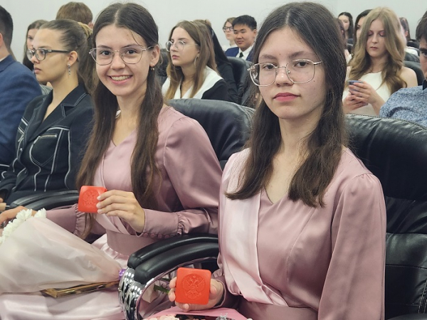 
			В Иркутском районе число выпускников – медалистов выросло   		