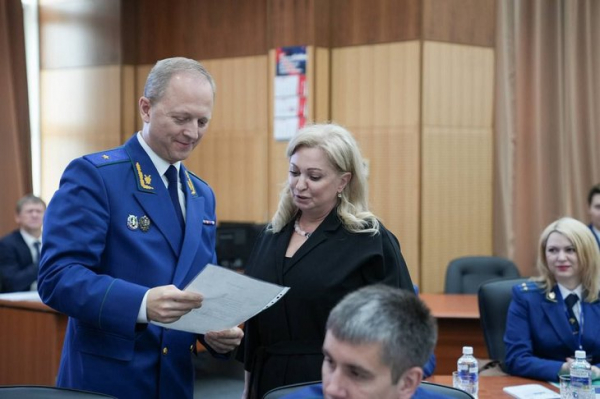 
                Железнодорожники и правоохранители обсудили транспортное законодательство
                
            