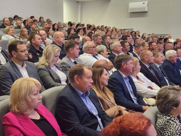 
			Леонид Фролов вступил в должность Мэра Иркутского муниципального округа		