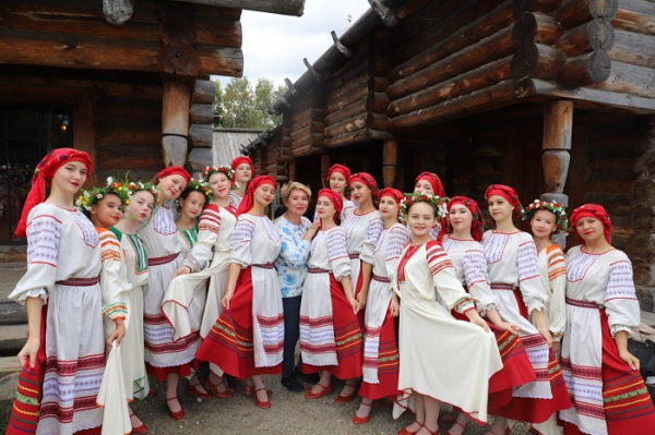 
			На фестивале &laquo;Багач&raquo; объявили победителей районного конкурса "Народный мастер Иркутского района"  		