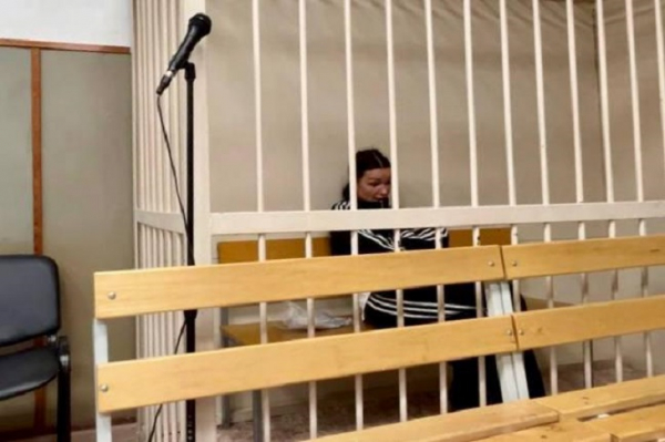 
                Суд рассмотрит дело блогера из Шелехова, оскорбившую и укусившую полицейского
                
            