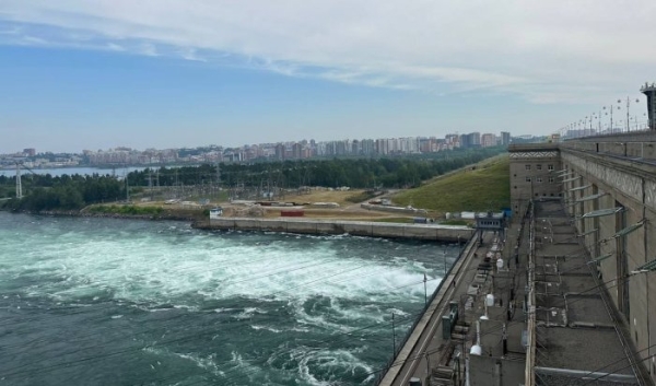 Сброс воды на Иркутской ГЭС увеличат c 19 августа                            