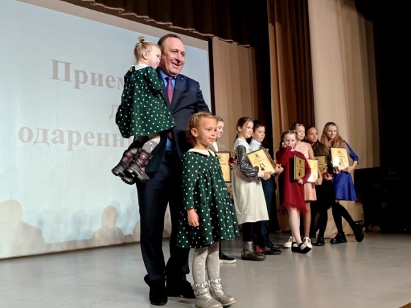 
			Шестьдесят одаренных детей приняли участие в приеме мэра Иркутского района		