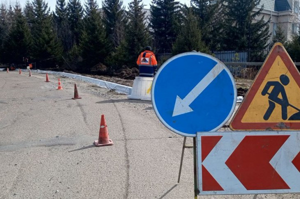
                В Иркутской области отремонтируют 14,7 километра дорог, ведущих к больницам
                
            