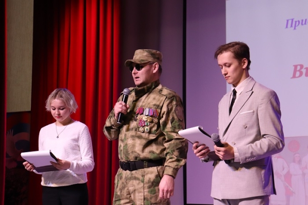 
				Оёкская школа победила на фестивале инсценированной патриотической песни «Виват, Россия молодая!»			