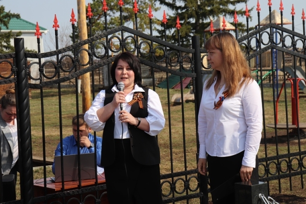 
				В День Победы в деревне Бургаз открыли памятник землякам, участникам Великой Отечественной войны			