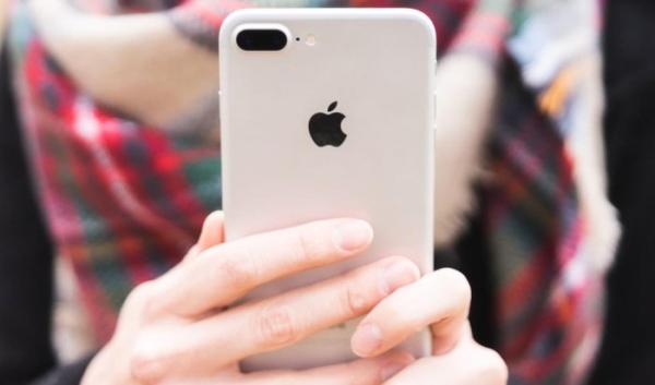 Зиминский суд обязал магазин вернуть покупателю 104 тысячи рублей за неисправный iPhone7 Plus                            