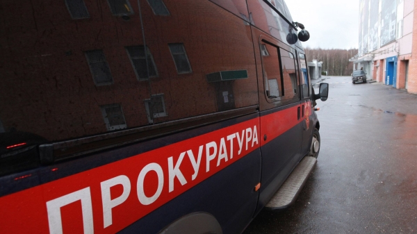 В Иркутской области мужчину, убившего жену при разводе, арестовали на 2 месяца